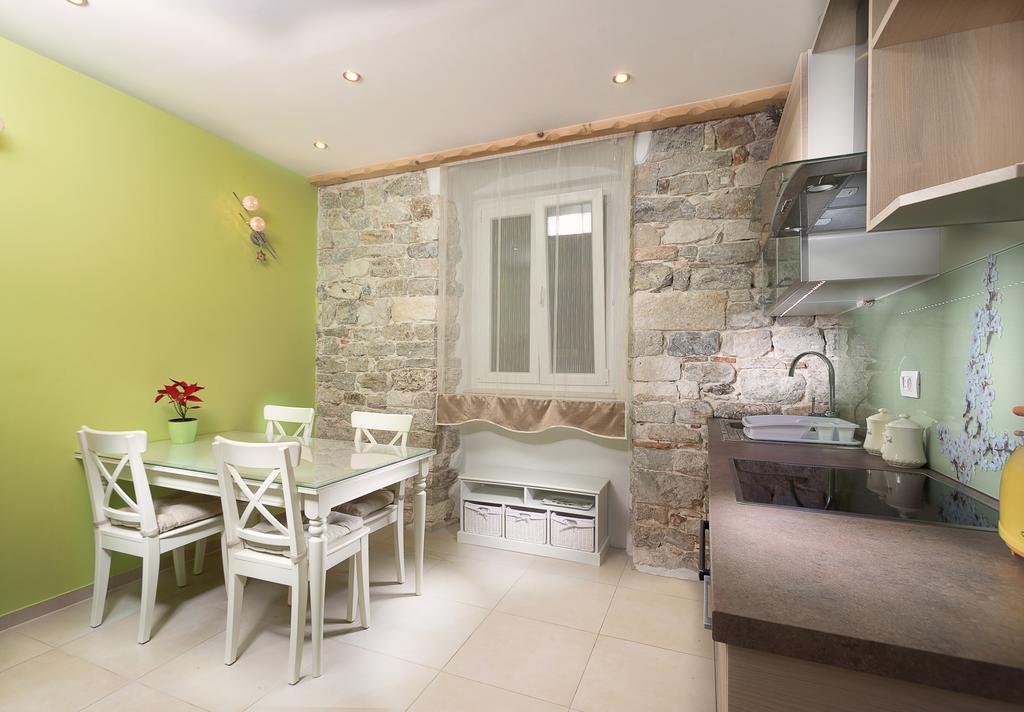 Desiderata Studio Apartment Сплит Екстериор снимка